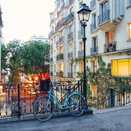 パリRelax In A Stylish Flat In Montmartreアパートメント エクステリア 写真