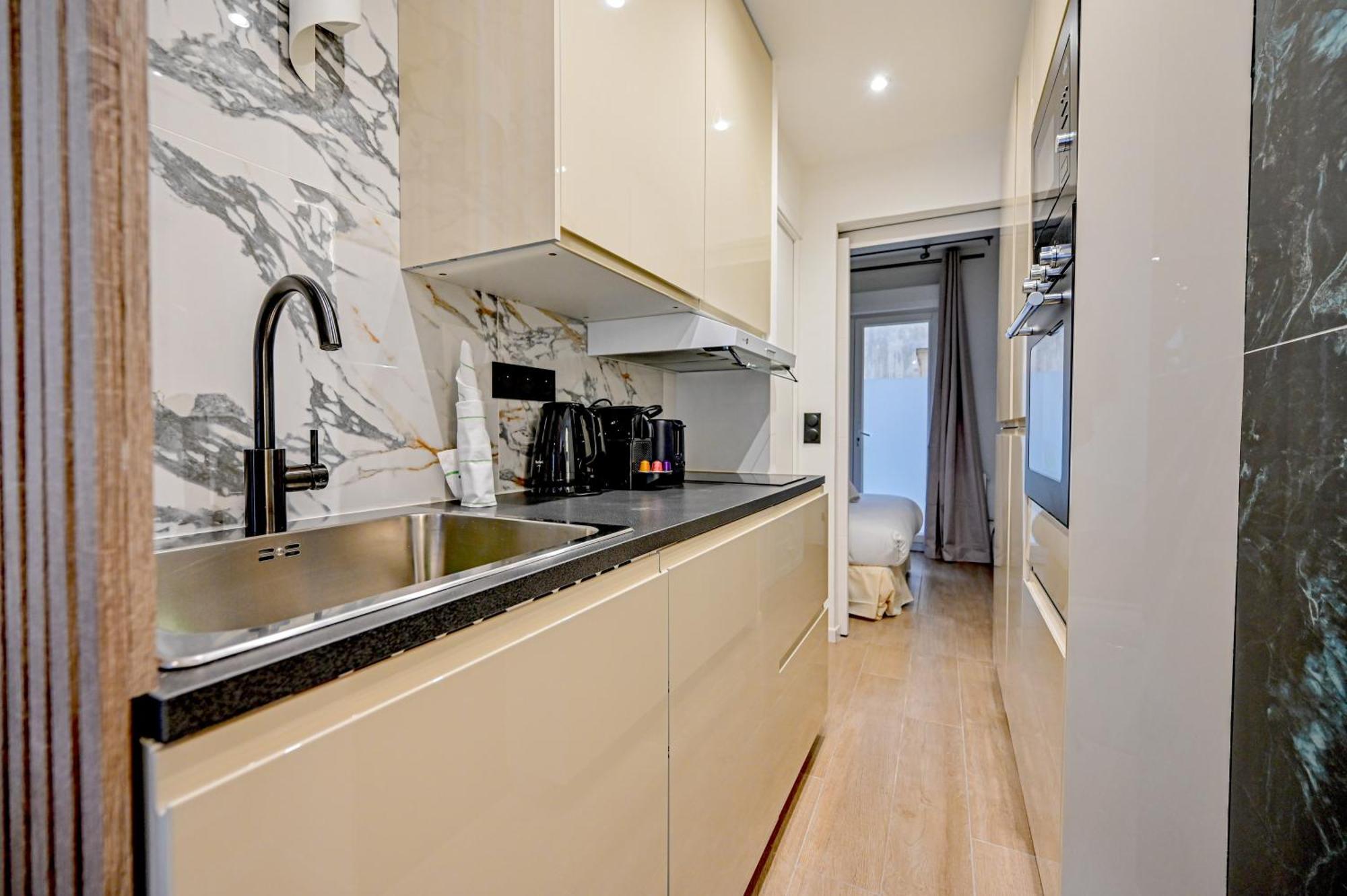 パリRelax In A Stylish Flat In Montmartreアパートメント エクステリア 写真